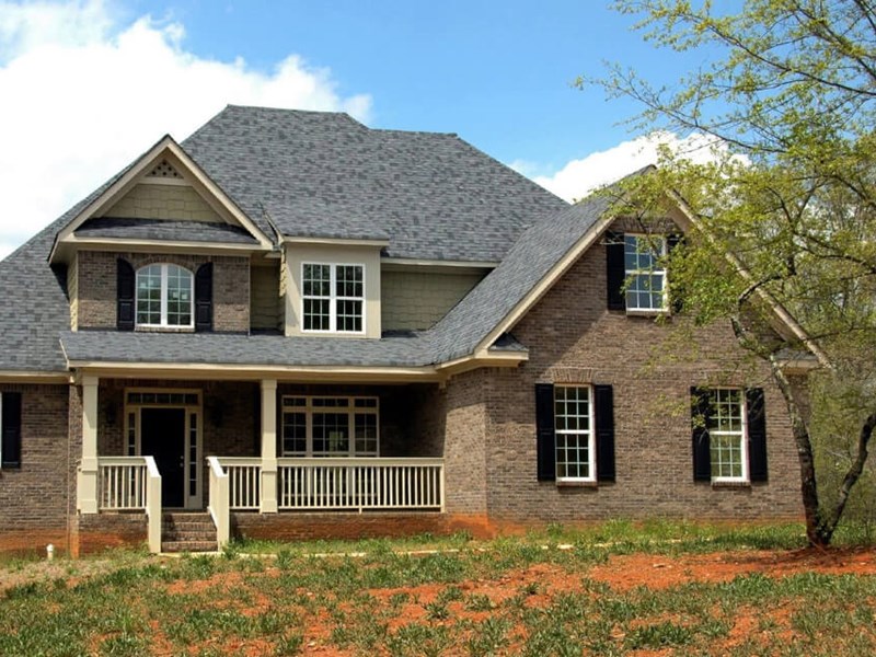 Schedule a free asphalt roofing quote for your Michigan home