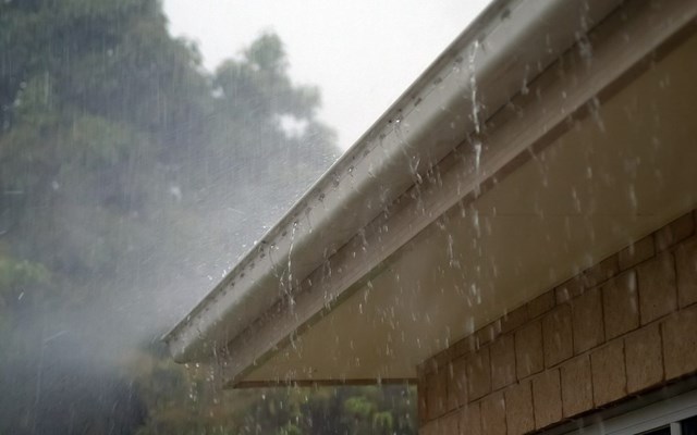 rain in roof gutter